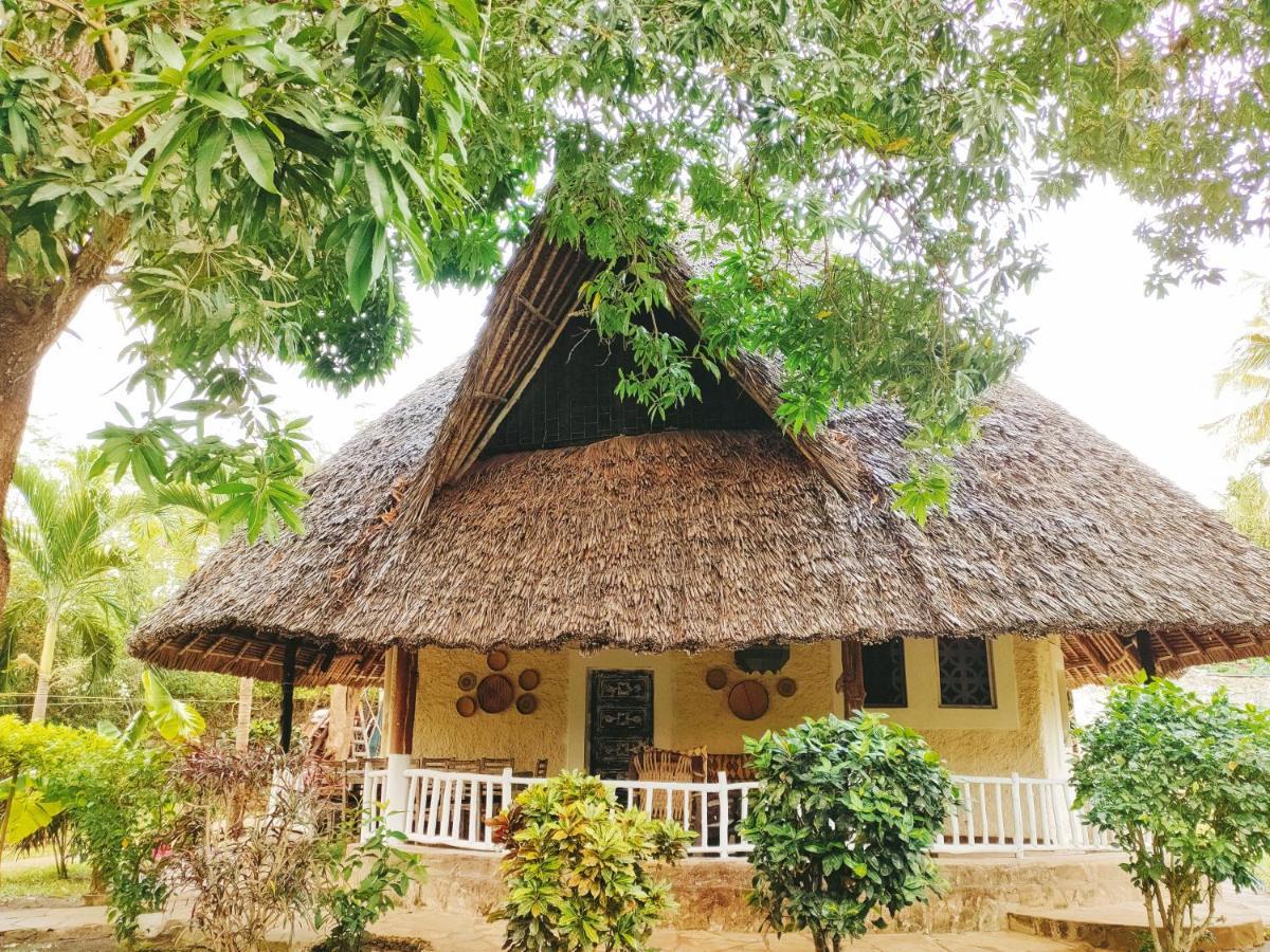 Upani In Diani Bed & Breakfast Diani Beach Dış mekan fotoğraf