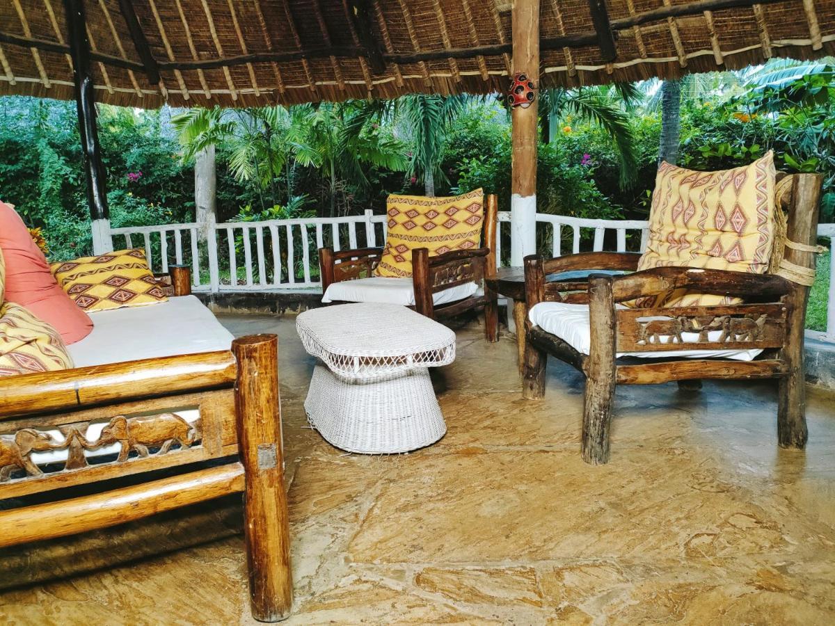 Upani In Diani Bed & Breakfast Diani Beach Dış mekan fotoğraf