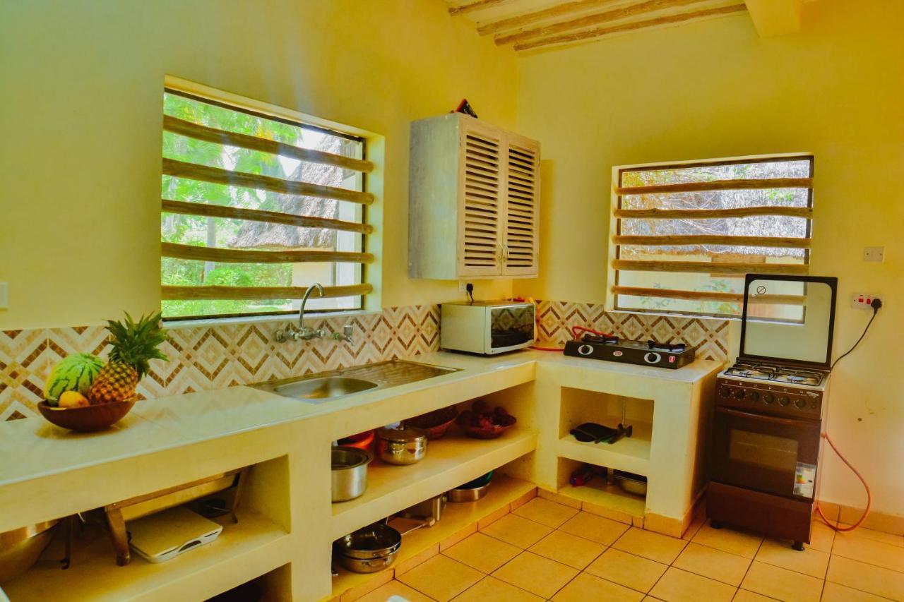 Upani In Diani Bed & Breakfast Diani Beach Dış mekan fotoğraf